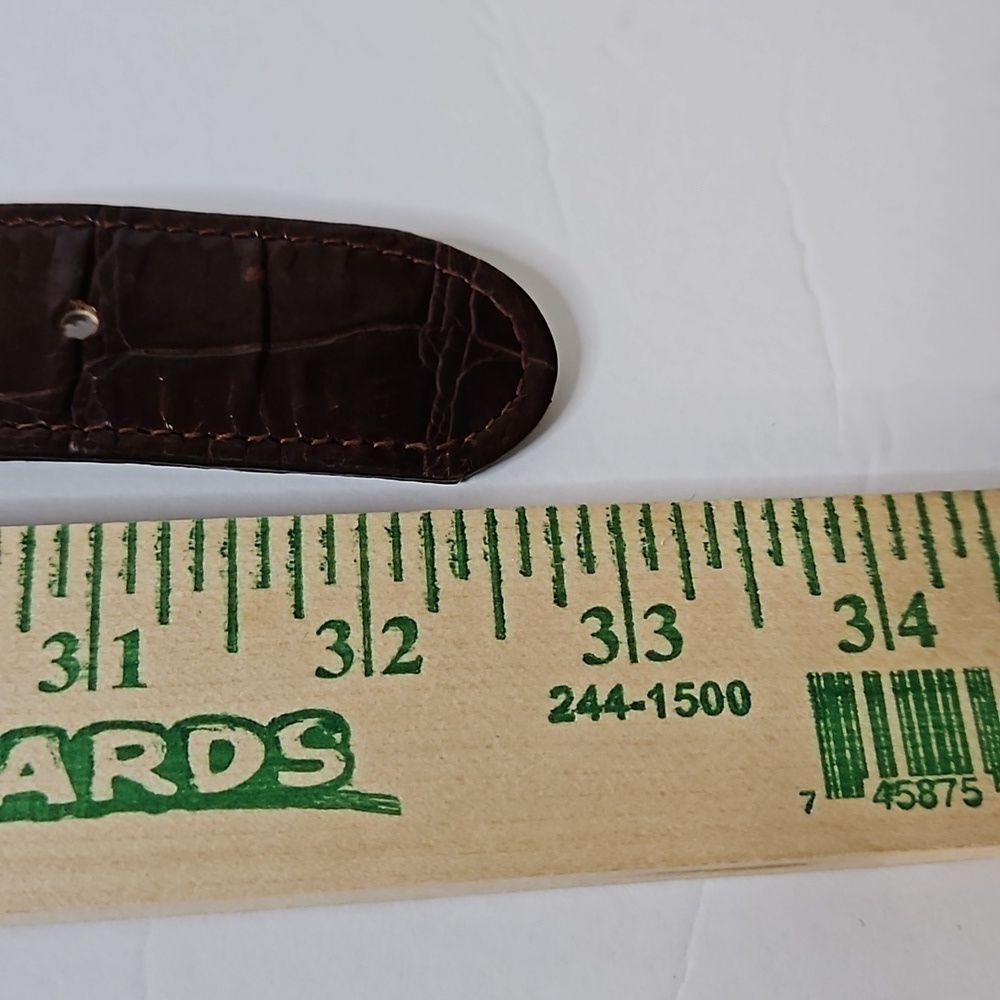 Italian Embossed Leather Belt size M Brown Brass accent hardware   Pre-owned - Picture 9 of 10